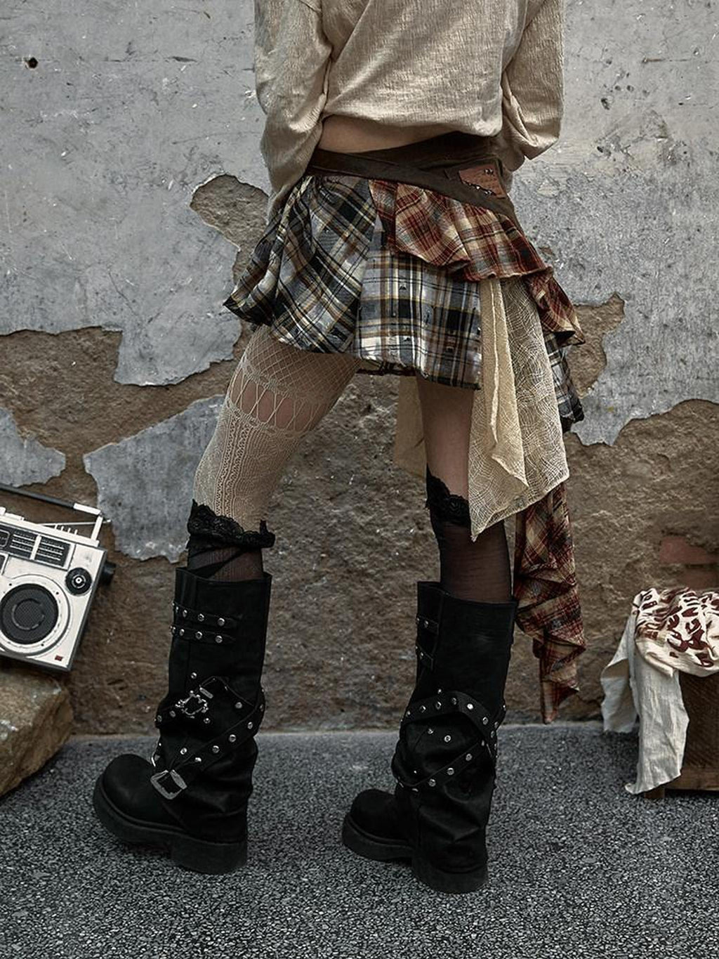 NO ROMANCE Low Waist Cotton Lined Button Stud Plaid Street Girls Mini Skirts
