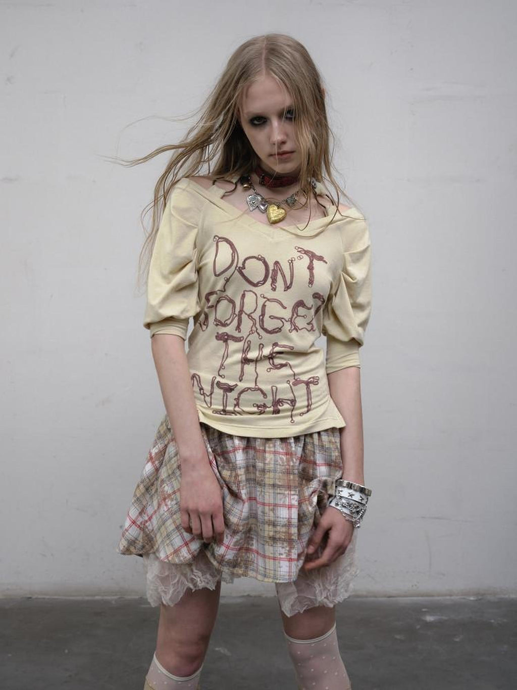 NO ROMANCE Slim Fit Printed U Neck Women Beige Maroon Cotton Blend Short Sleeve T-Shirts