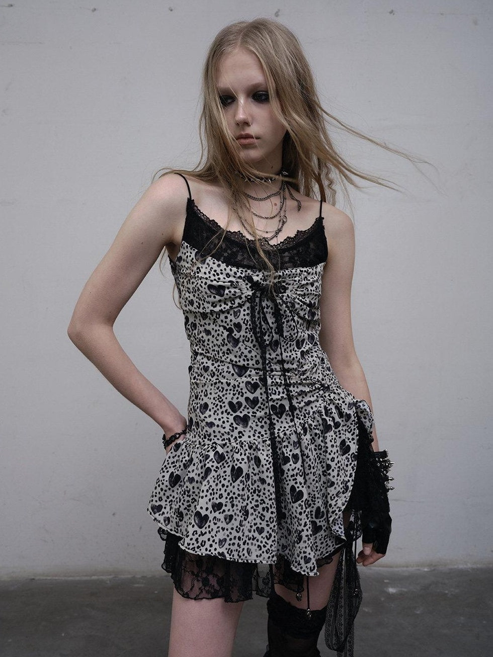 NO ROMANCE Soft Lace Vintage Spaghetti Strap Travel Leopard Heart Slip Mini Dresses