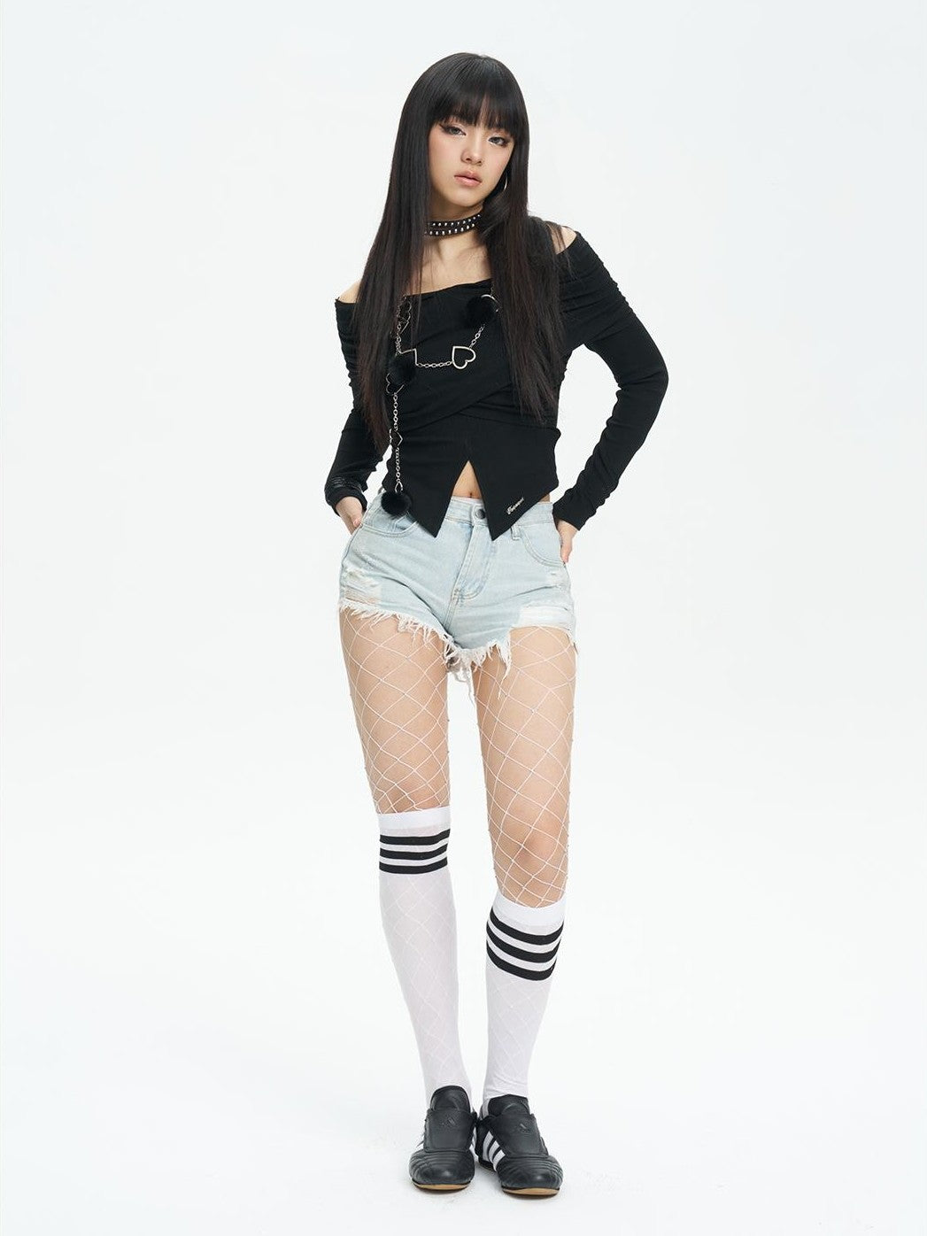 NextPassport MOF Distressed Fringe Asymmetric Straight Leg Cotton Women's Hot Pants