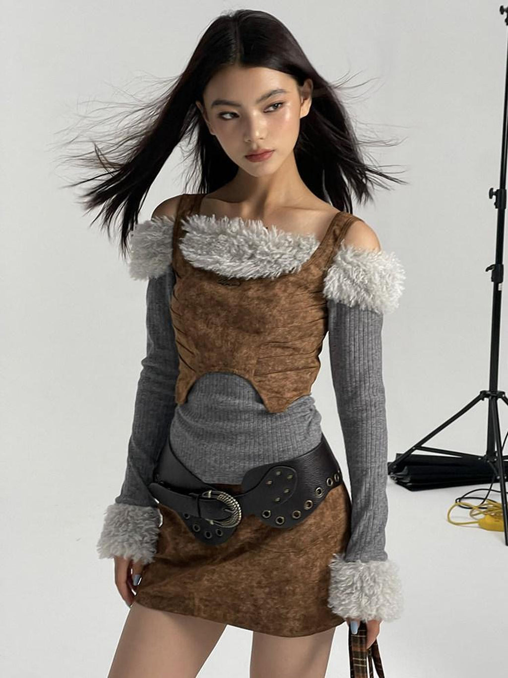 NextPassport MOF Wasteland Brown Shark Pleat Vest Women's Cotton Matching Skirt Sets