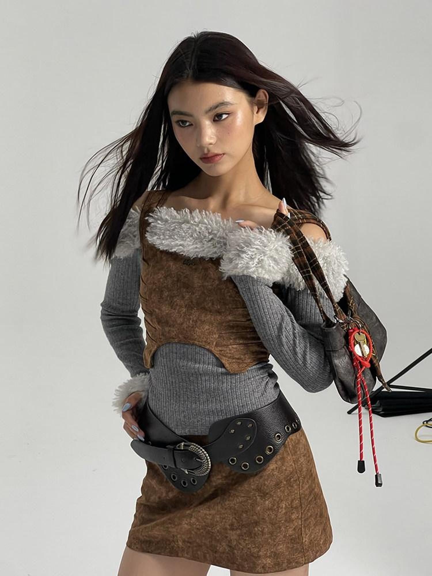 NextPassport MOF Wasteland Brown Shark Pleat Vest Women's Cotton Matching Skirt Sets