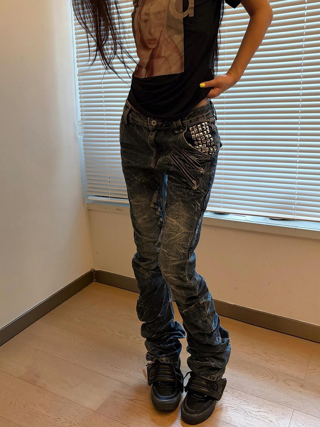 Night Lab Distressed Studded Vintage Wash Curved Women's Cotton Skinny Jeans