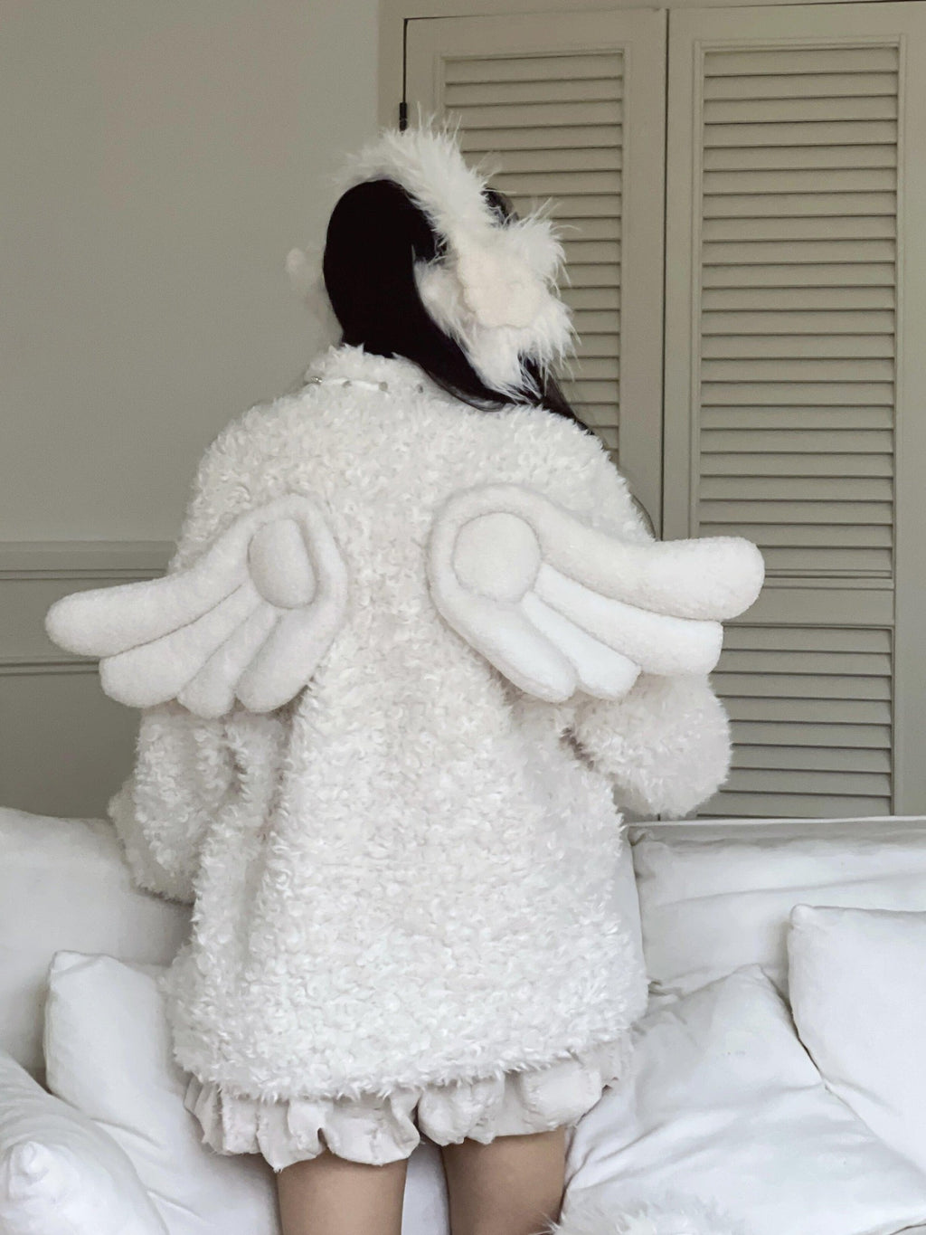 No nuts White Cute Angel Wing Star Earmuffs Women's Plush Clothing Accessories