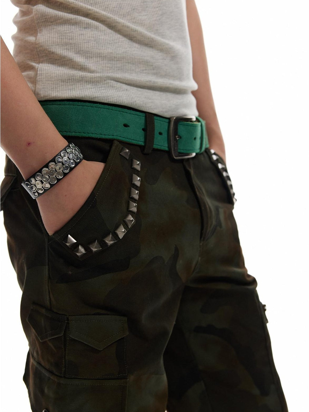NumbAsia Green Heavy Rivet Multi Pocket Pleated Slim Flare Women's Cotton Cargo Pants