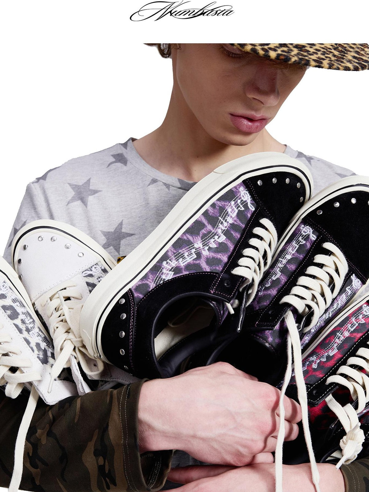 NumbAsia Leopard Print Musical Note Studded Suede Canvas Women's Low-top Sneakers