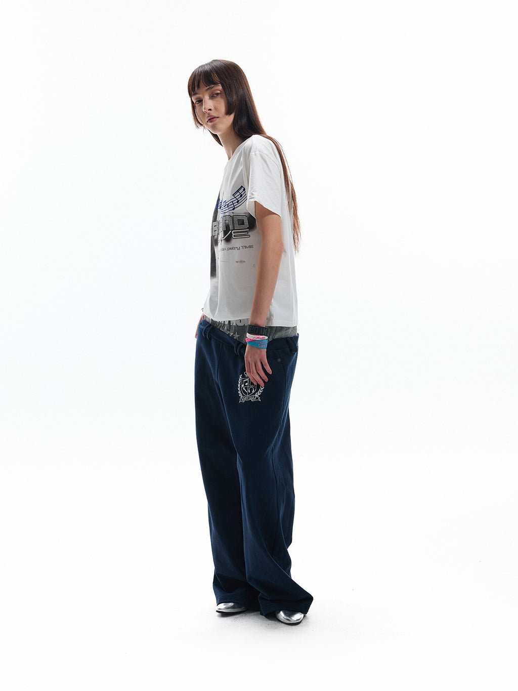NumbAsia Street Character Electronic Note Embroidery Women's Short Sleeve T-shirts