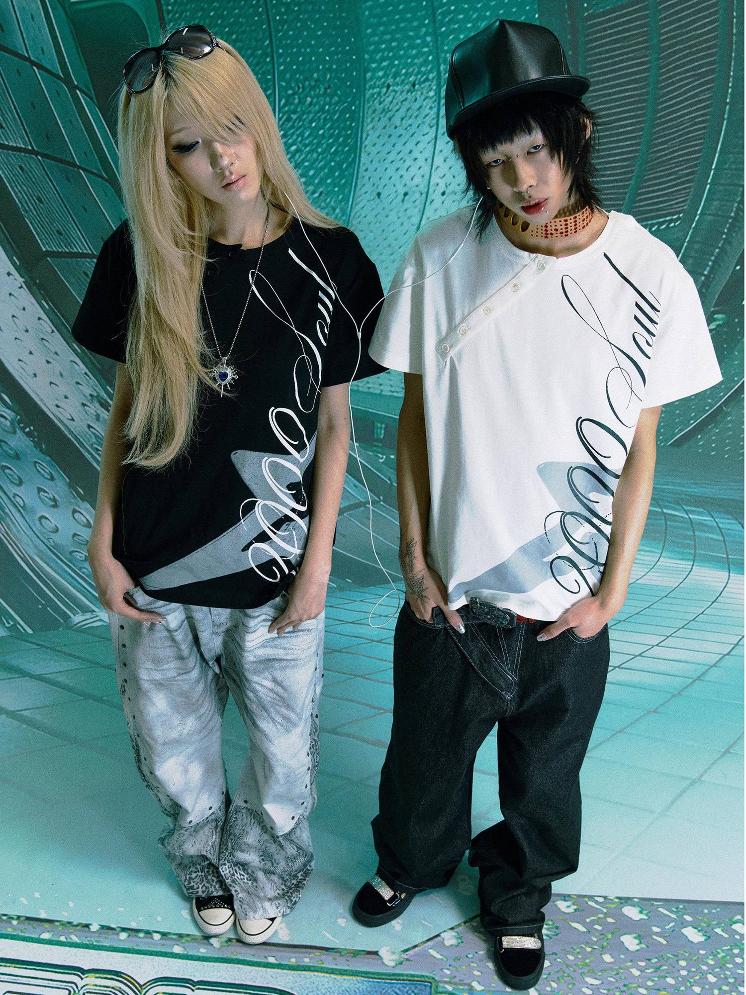PAIKI 100 Percent Cotton Sorona Rock Print Asymmetric Neck Unisex Short Sleeve T-Shirts