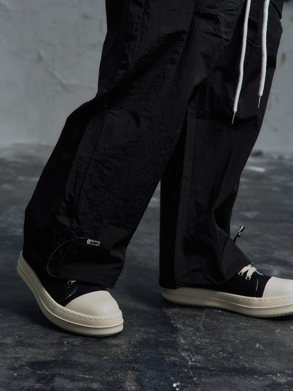 PAIKI Breathable Velvet Embroidered Mid Rise Drawstring Casual Youth Wide-Leg Pants