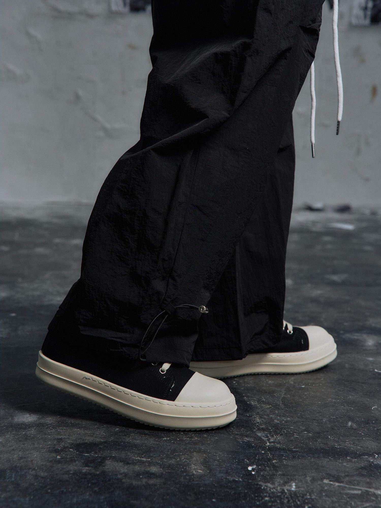 PAIKI Breathable Velvet Embroidered Mid Rise Drawstring Casual Youth Wide-Leg Pants