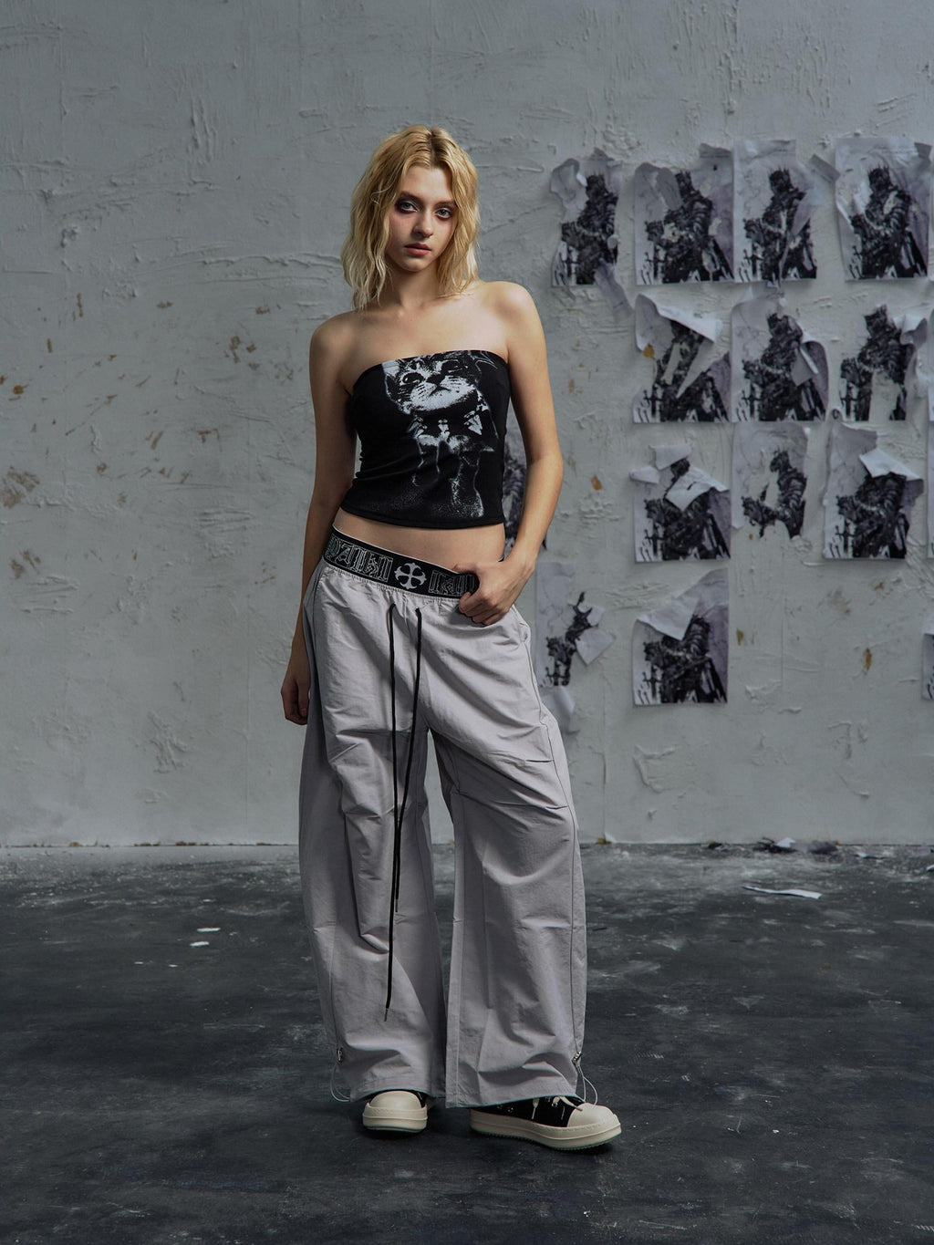 PAIKI Breathable Velvet Embroidered Mid Rise Drawstring Casual Youth Wide-Leg Pants