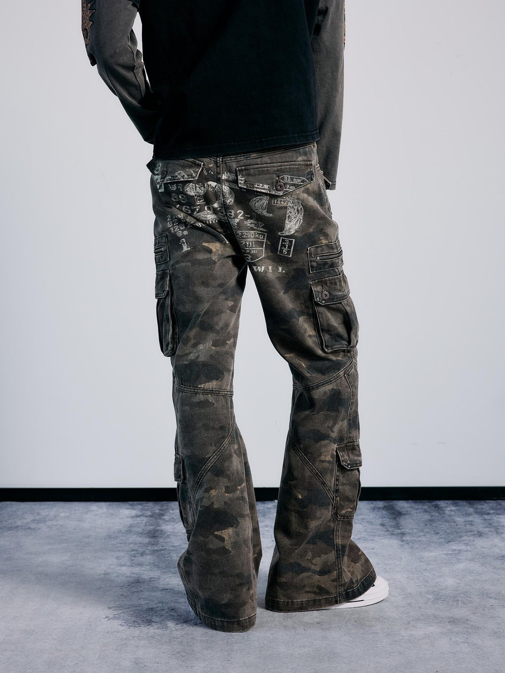 PAIKI Camouflage Washed Multi Panel Flare Women's Cotton Cargo Pants