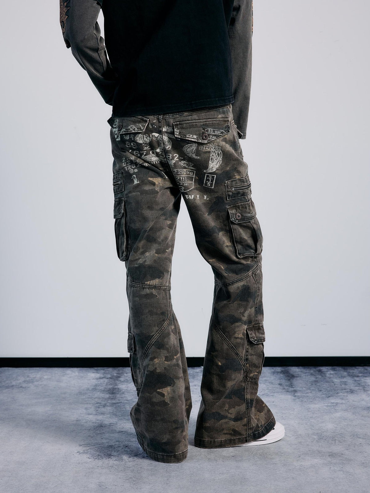 PAIKI Camouflage Washed Multi Panel Flare Women's Cotton Cargo Pants