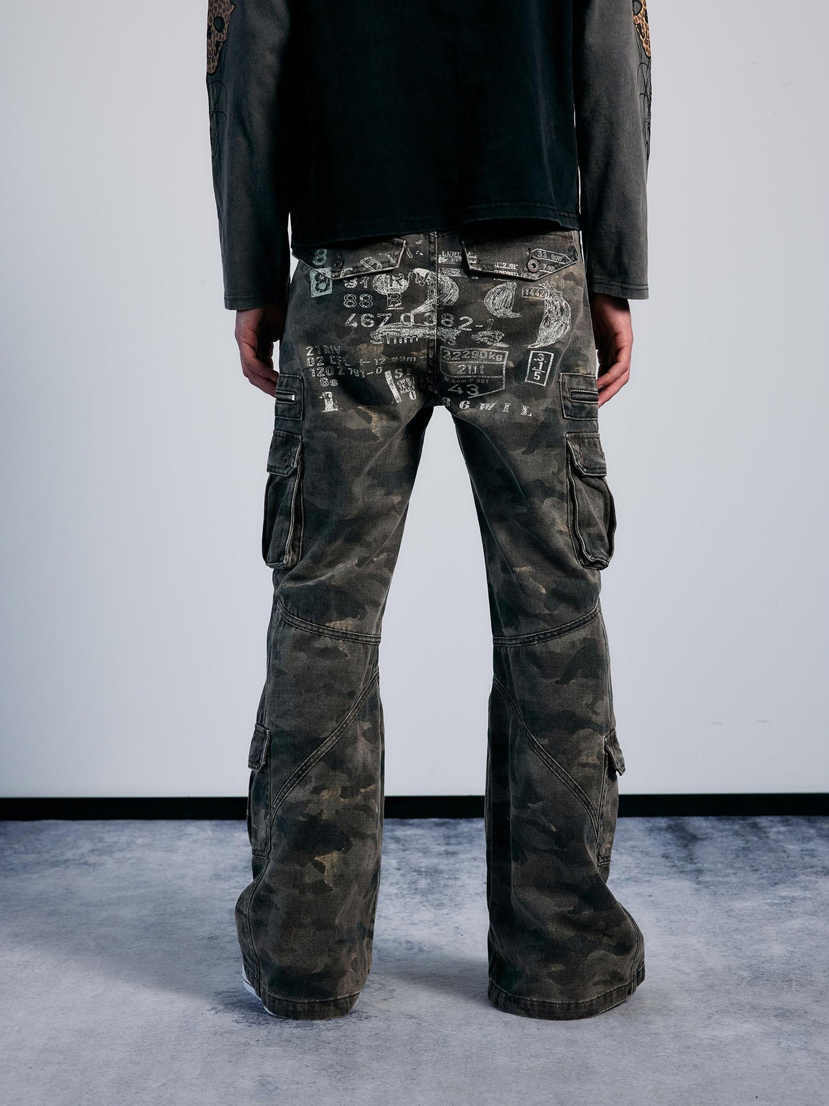 PAIKI Camouflage Washed Multi Panel Flare Women's Cotton Cargo Pants