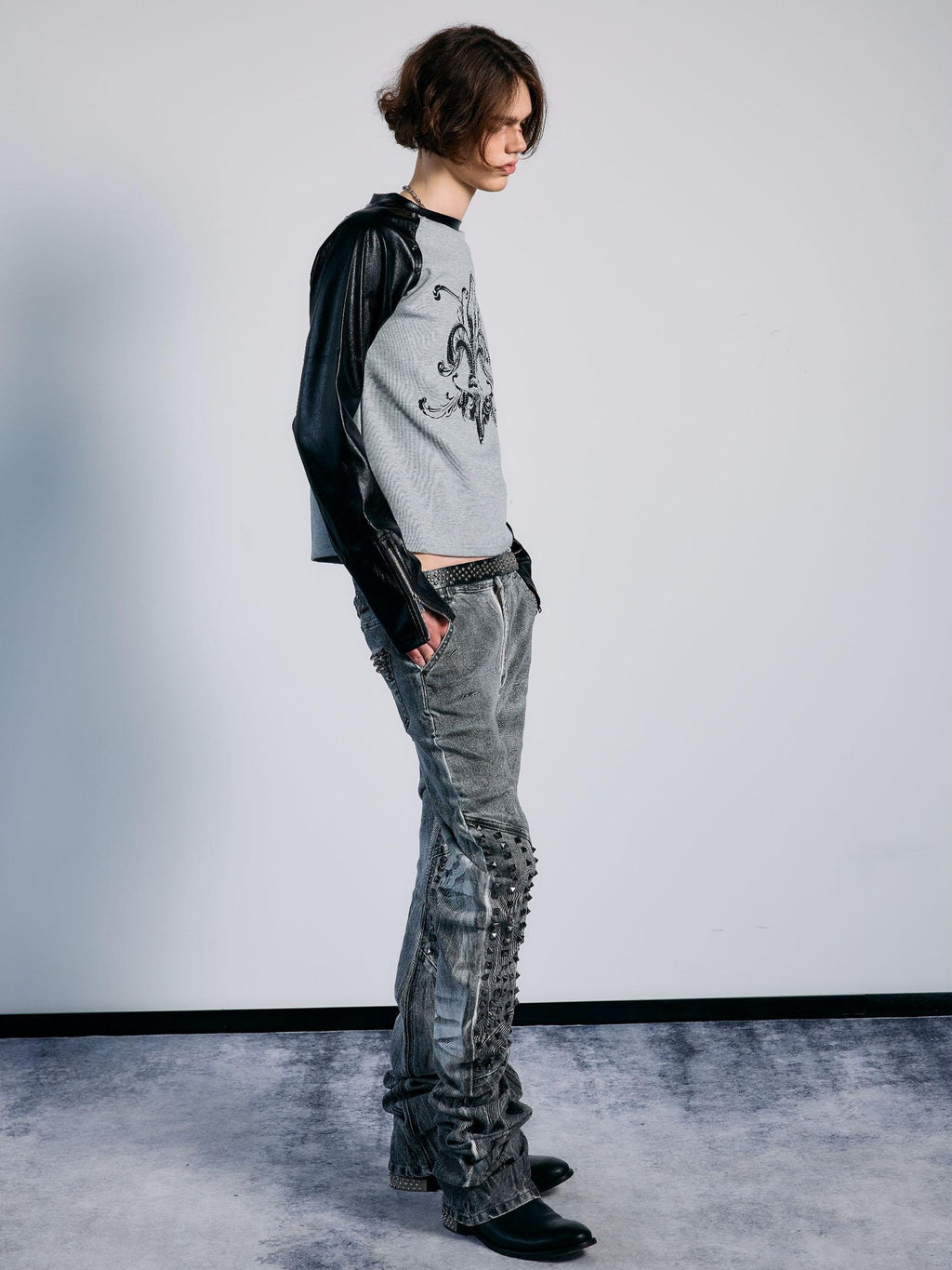 PAIKI Distressed Studded Washed Low Rise Women's Cotton Slim Jeans