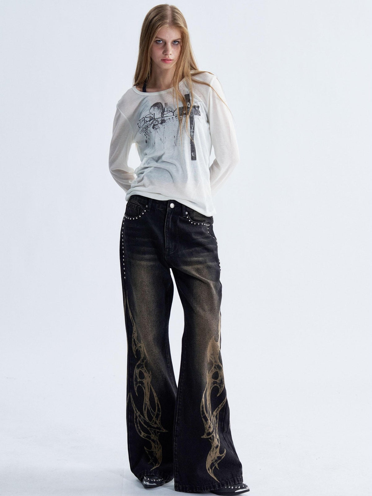 PAIKI Flame Print Studded Washed Distressed Low Rise Women's Denim Straight Jeans