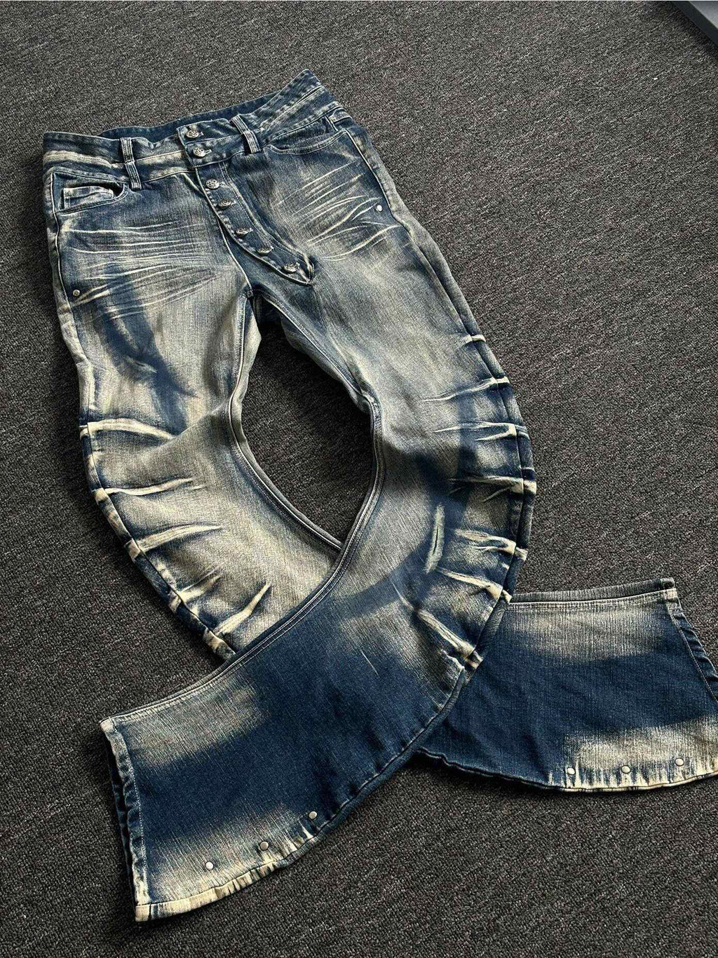 PAIKI High Stretch Shape Retaining Washed Rivet Low Rise Relaxed Blue Straight Jeans