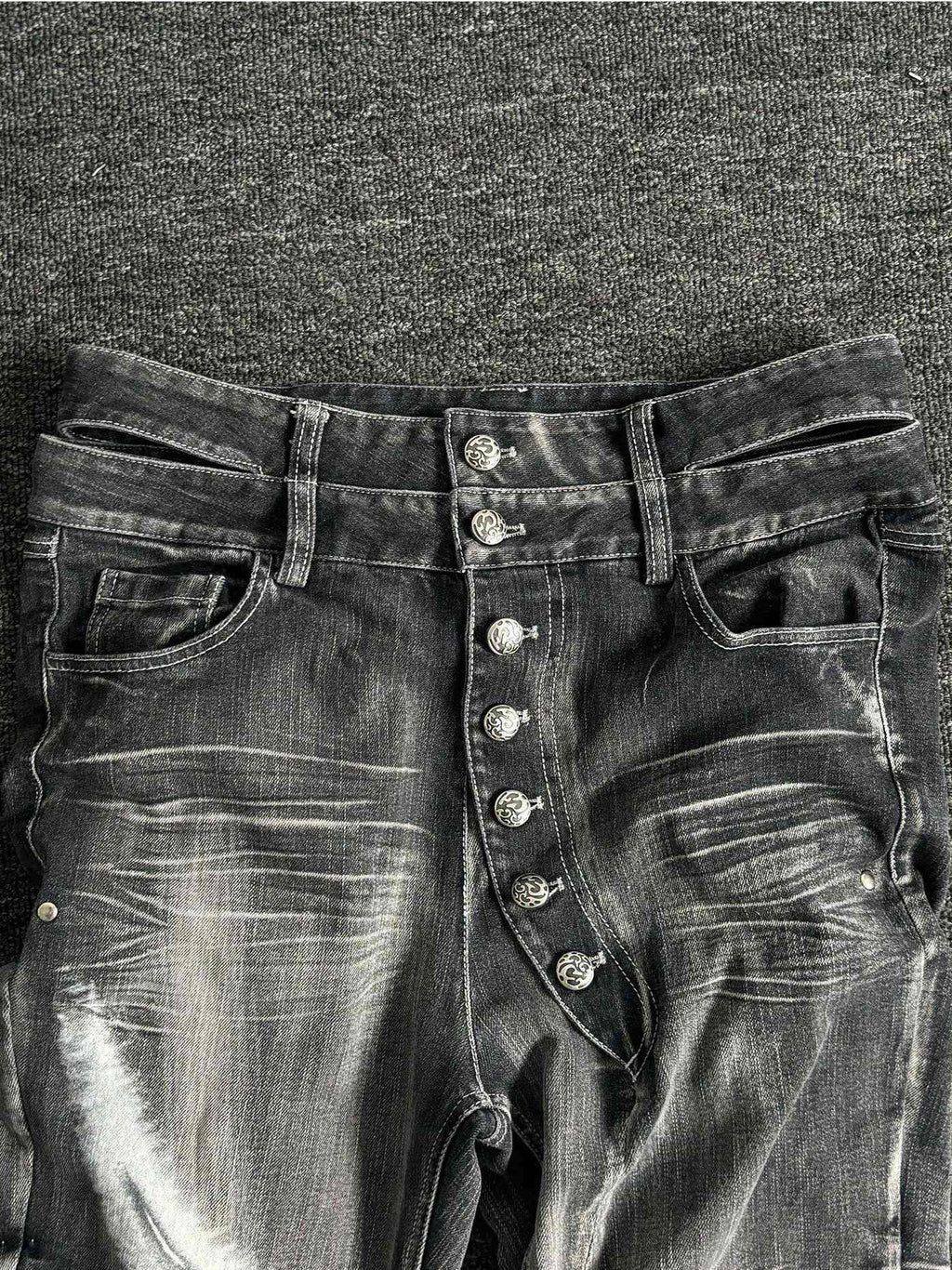 PAIKI High Stretch Shape Retaining Washed Rivet Low Rise Relaxed Blue Straight Jeans
