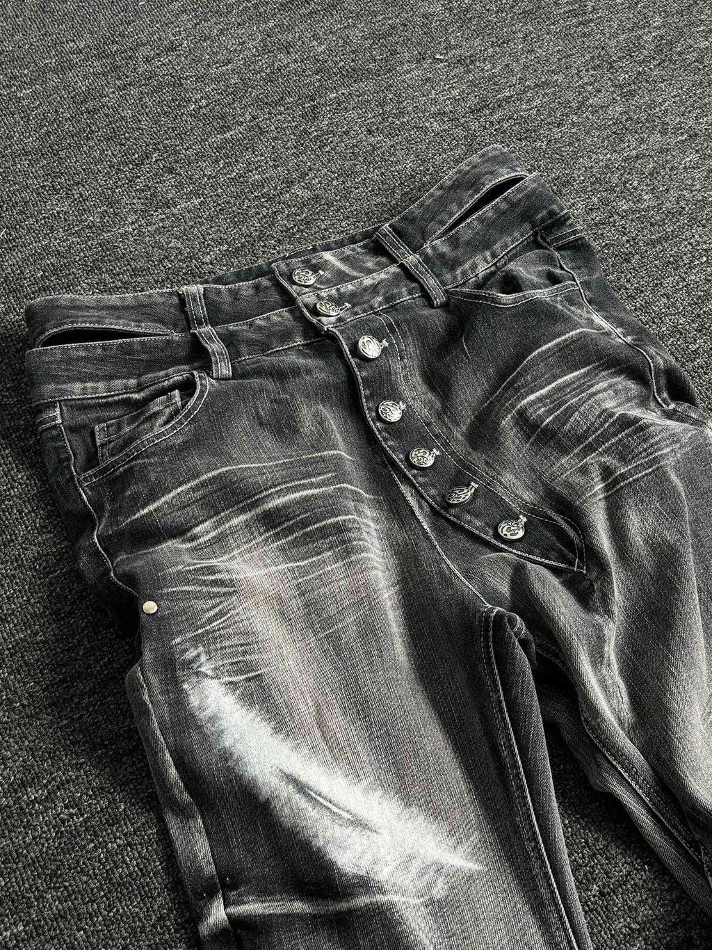PAIKI High Stretch Shape Retaining Washed Rivet Low Rise Relaxed Blue Straight Jeans
