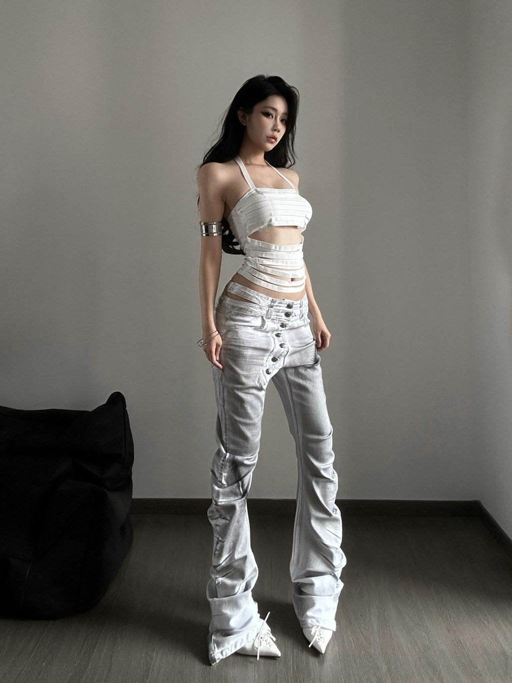 PAIKI High Stretch Studded Washed Low Rise Loose White Denim Zip Fly Straight Jeans