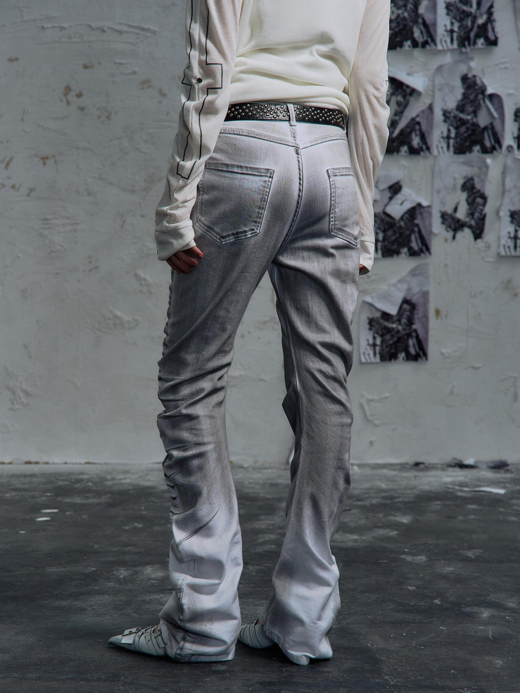 PAIKI High Stretch Studded Washed Low Rise Loose White Denim Zip Fly Straight Jeans