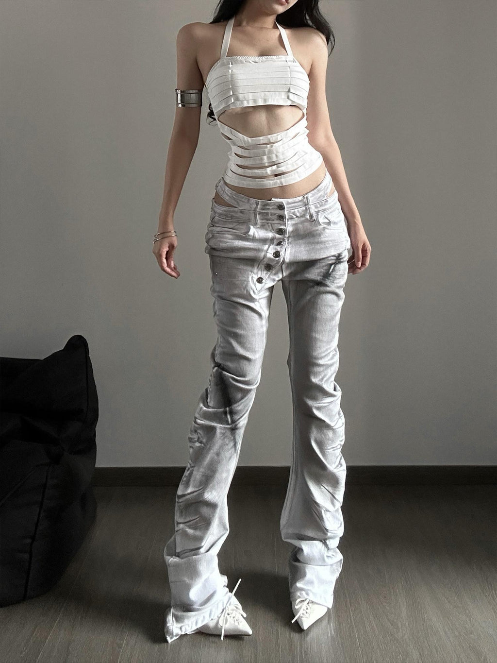 PAIKI High Stretch Studded Washed Low Rise Loose White Denim Zip Fly Straight Jeans