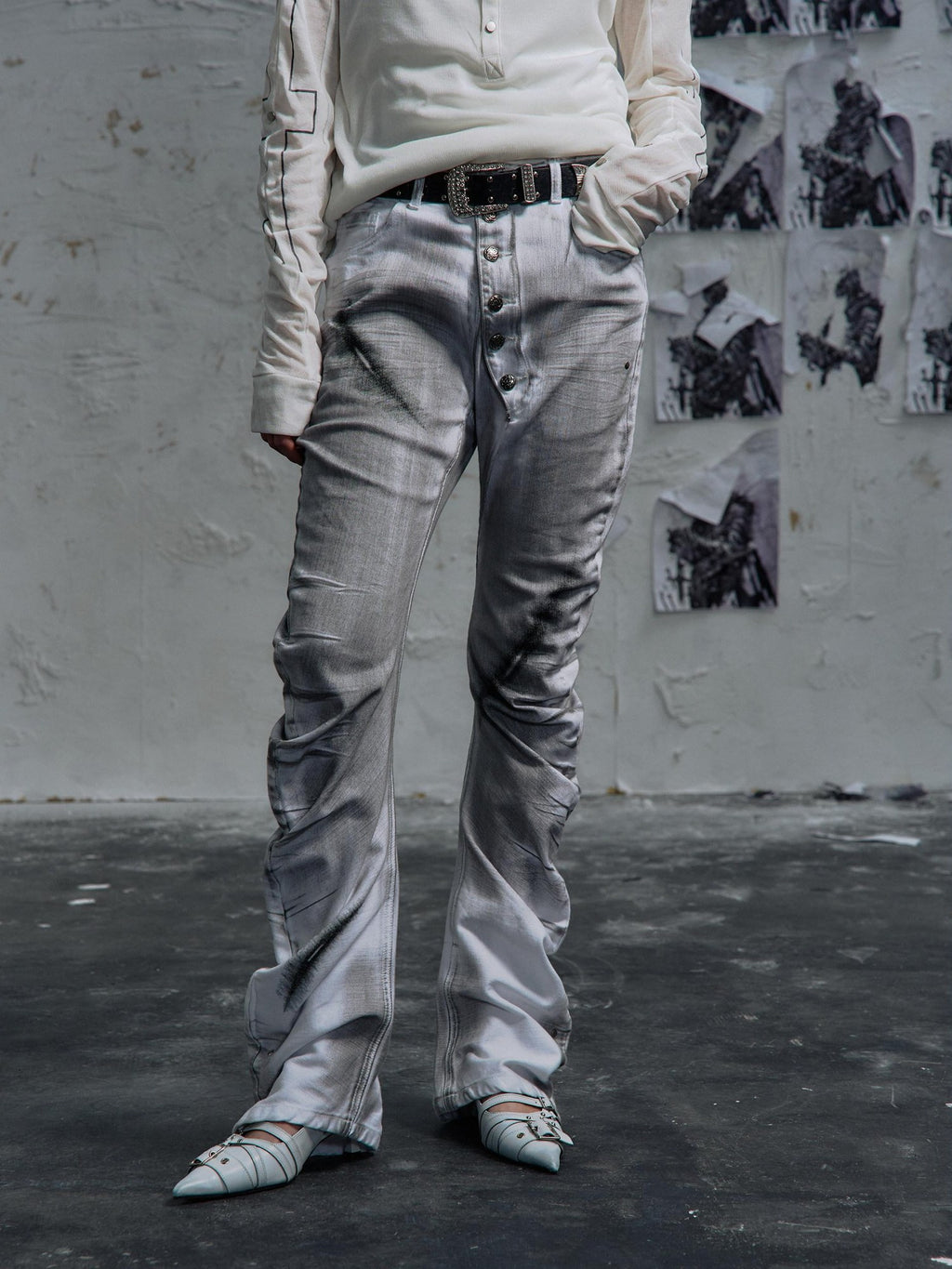 PAIKI High Stretch Studded Washed Low Rise Loose White Denim Zip Fly Straight Jeans