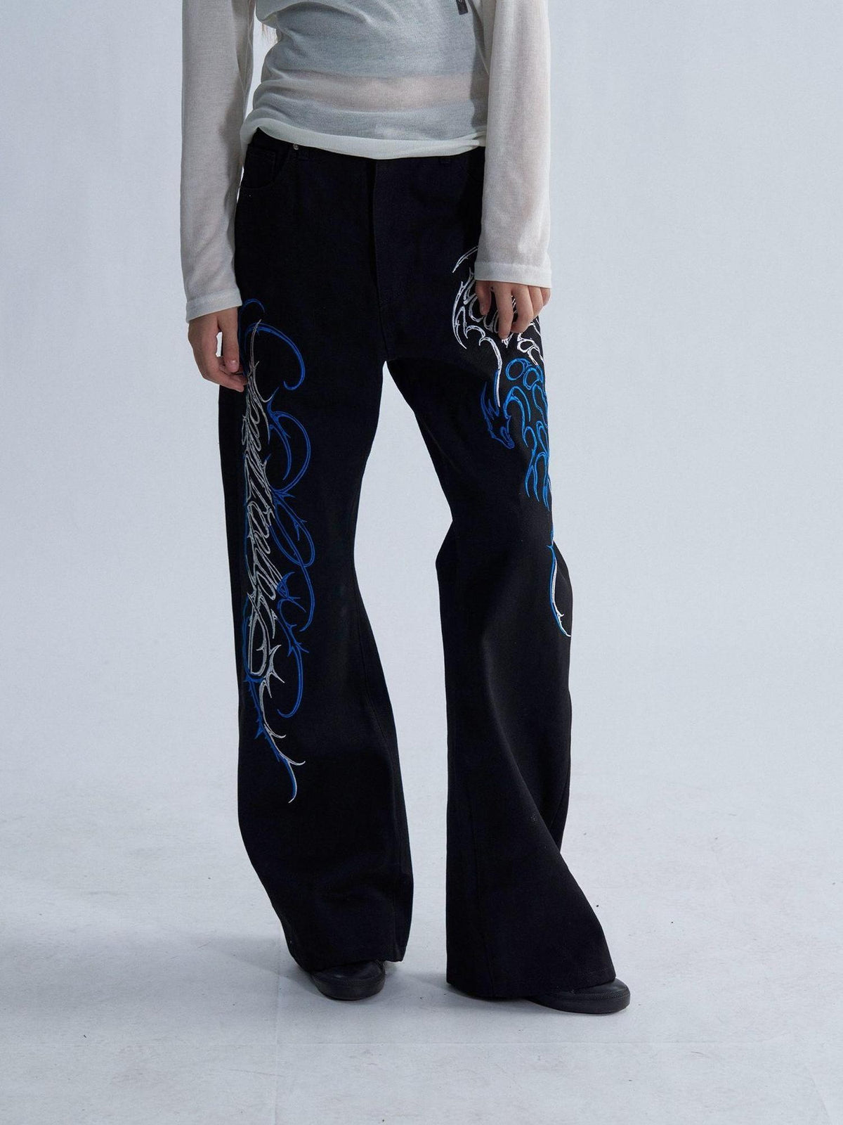PAIKI Ice Blue Thorn Embroidery 13oz Selvedge Women's Straight Jeans