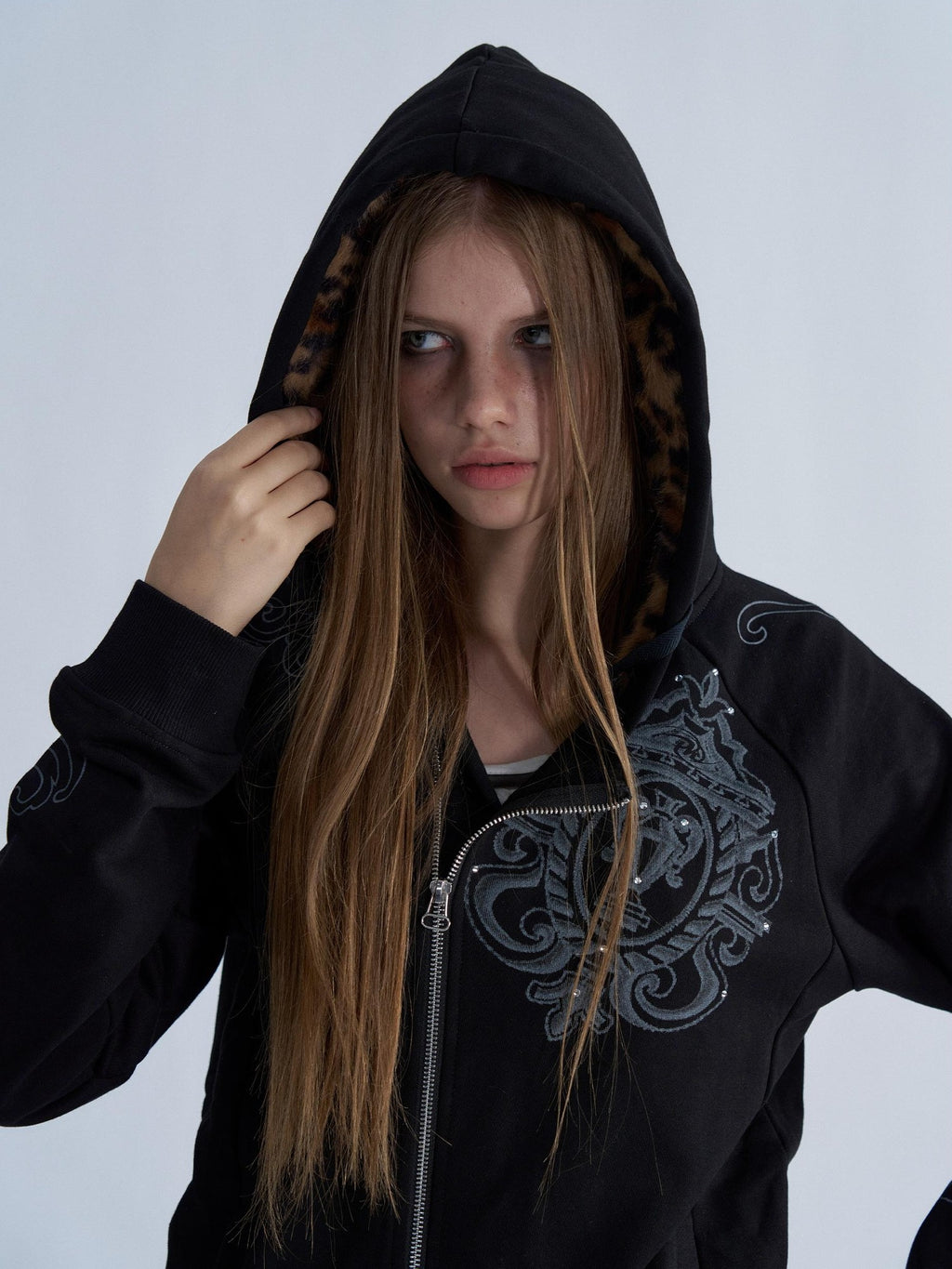 PAIKI Leopard Print Rhinestone Graphic Women's Cotton Zip-up Hoodies