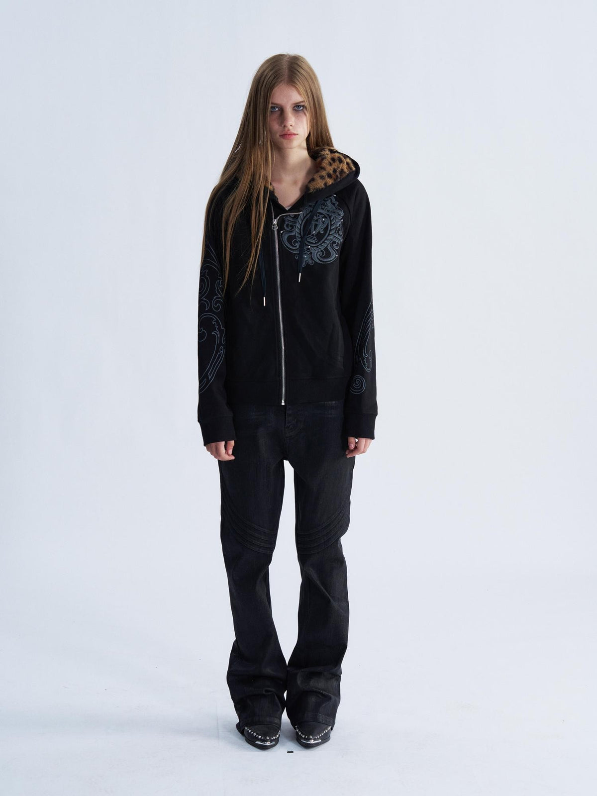 PAIKI Leopard Print Rhinestone Graphic Women's Cotton Zip-up Hoodies