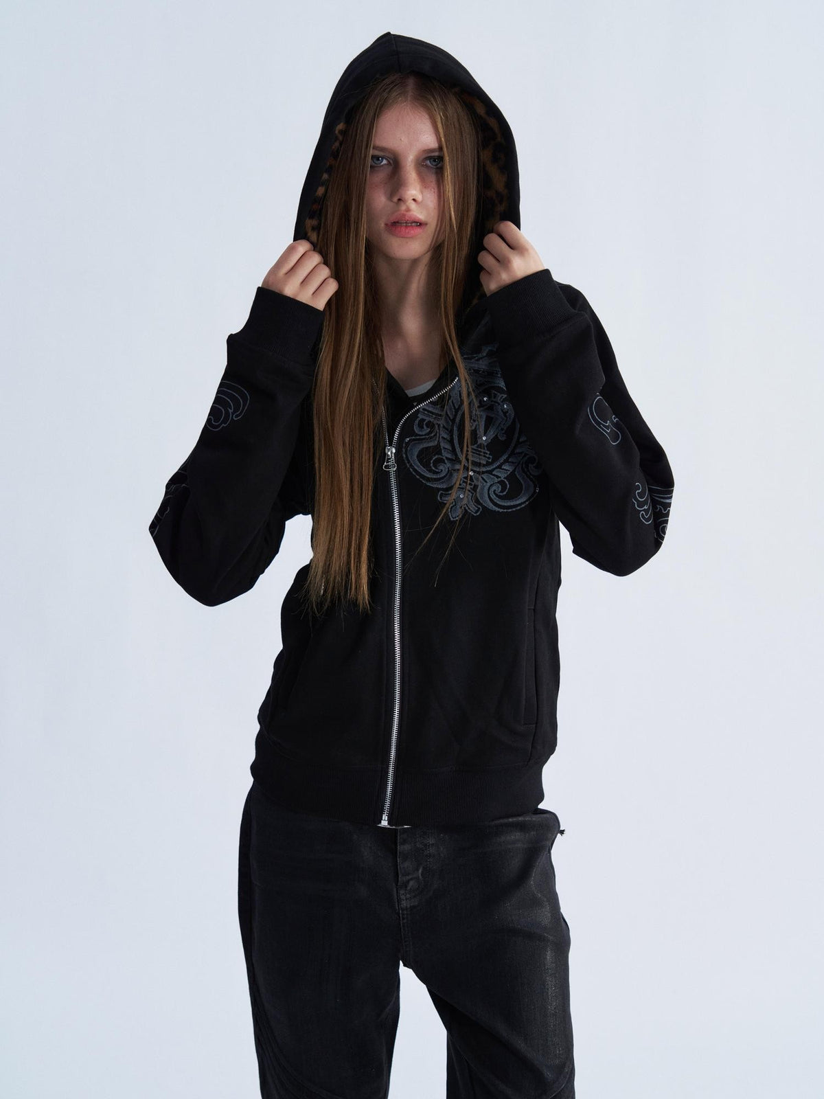 PAIKI Leopard Print Rhinestone Graphic Women's Cotton Zip-up Hoodies