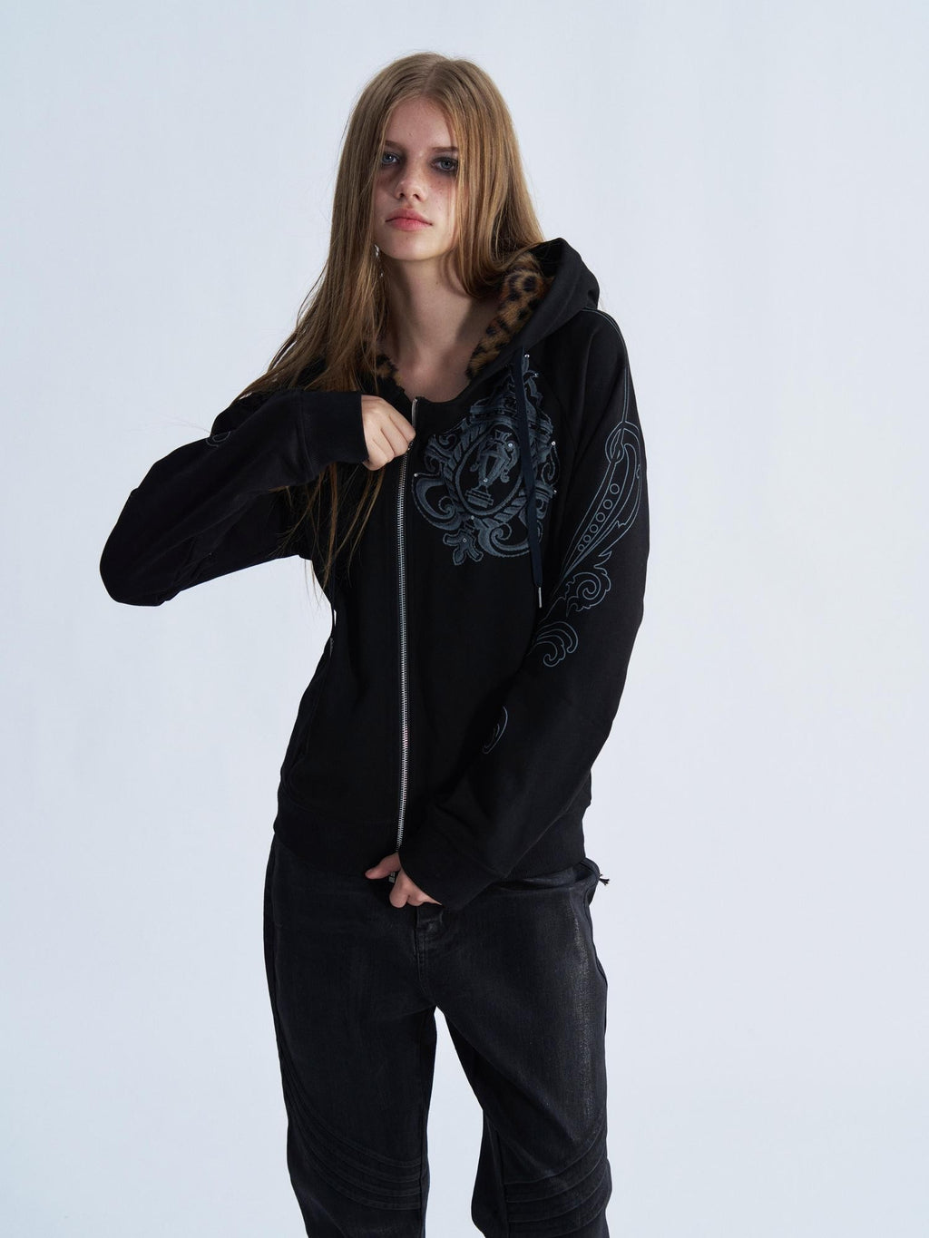 PAIKI Leopard Print Rhinestone Graphic Women's Cotton Zip-up Hoodies