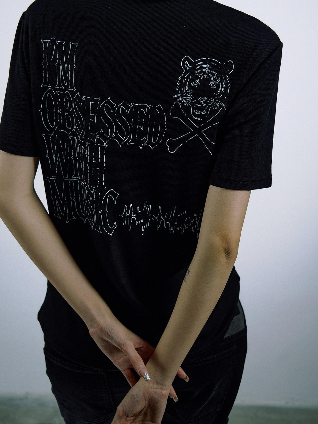 PAIKI Lyocell Cotton Blend Animal Print Slim Henley Zipper Short Sleeve T-Shirts