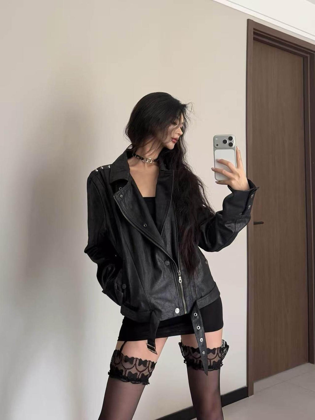 PAIKI Matte Pu Slim Fit Teen Casual Lapel Graphic Metal Cuff Black Leather Jackets