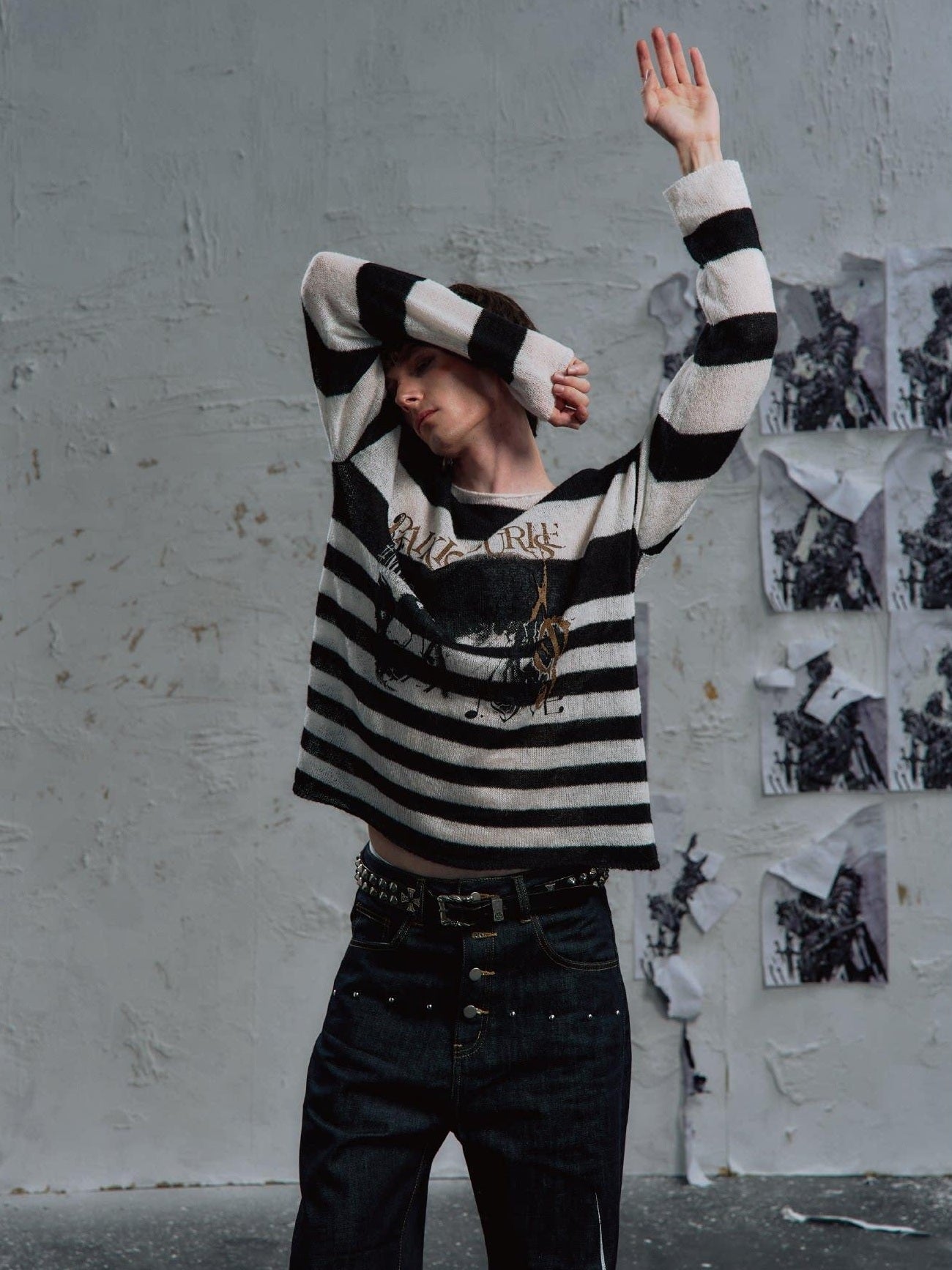 PAIKI Minimal Commuter Letter Print Black White Stripes Unisex Knit Sweaters