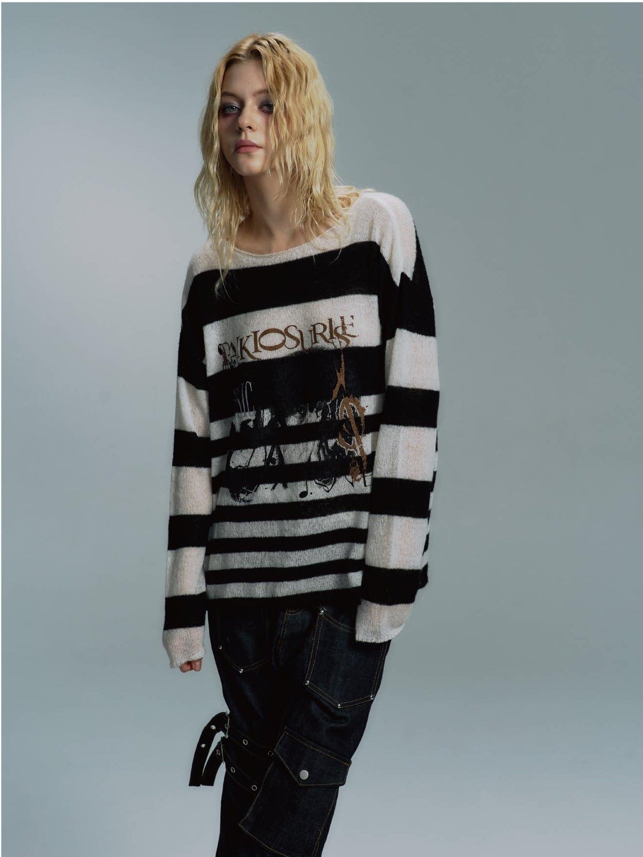 PAIKI Minimal Commuter Letter Print Black White Stripes Unisex Knit Sweaters