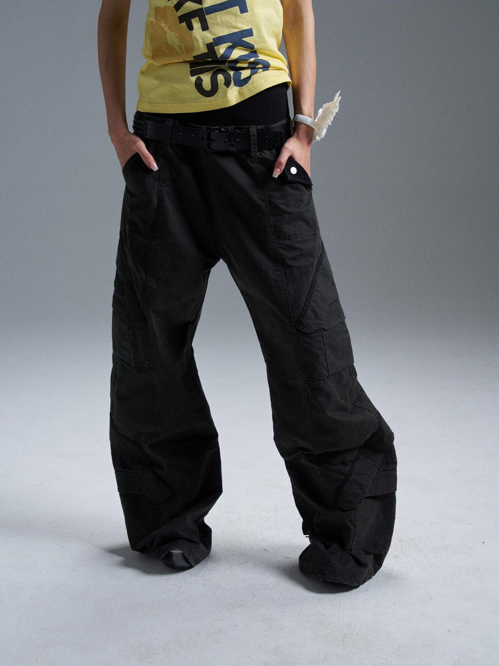 PAIKI Multi Pocket Spliced Washed Women's Cargo Pants