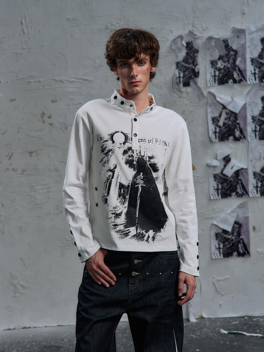 PAIKI Non Deforming Embossed Print Loose Fit V-neck Unisex Pullover Sweatshirts