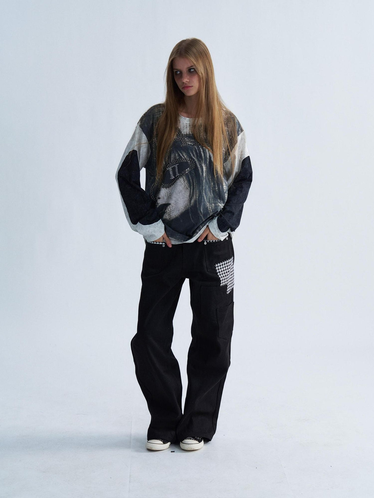PAIKI Rhinestone Portrait Print Vintage Loose Women's Cotton Crewneck Sweatshirts