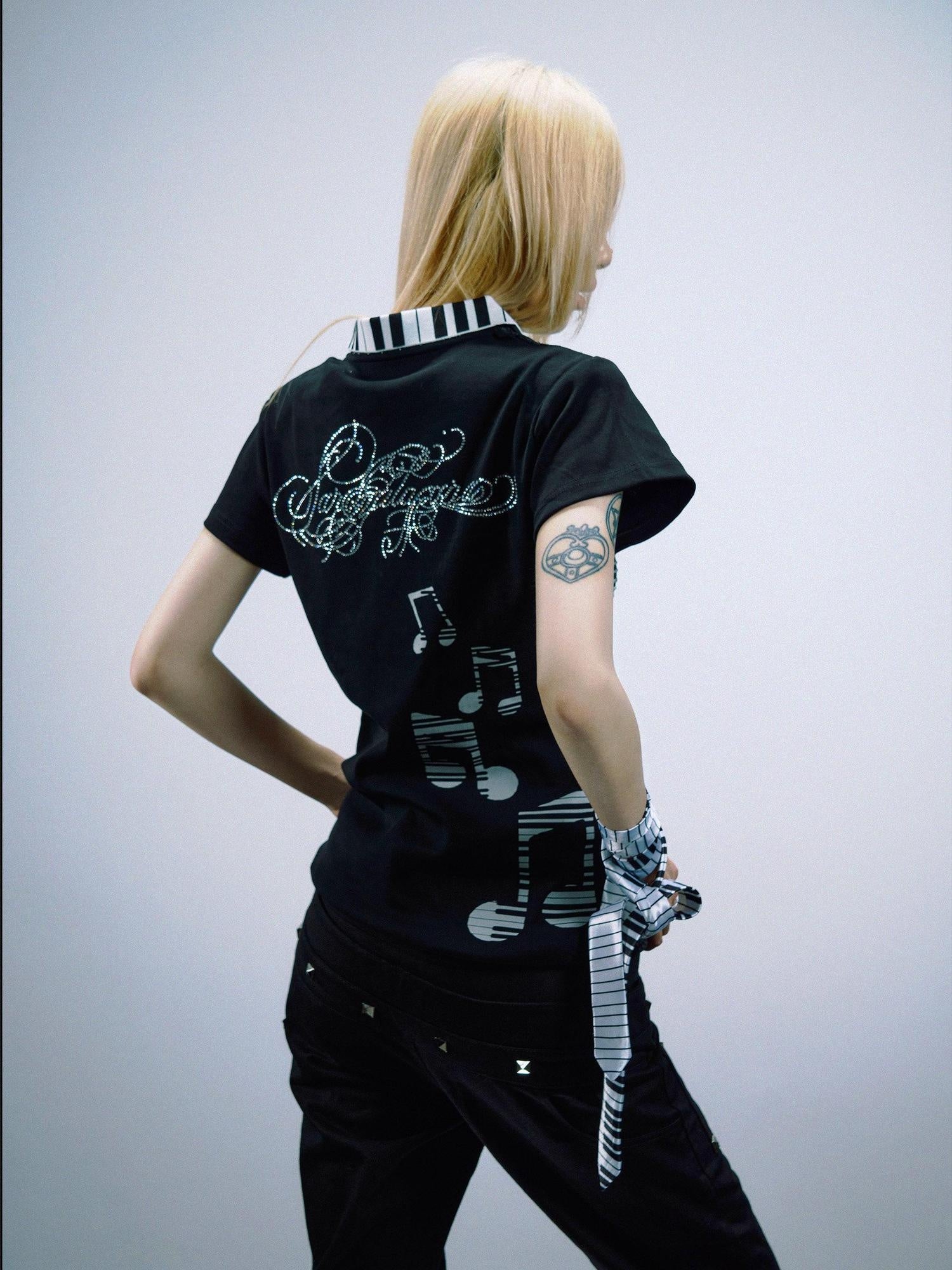 PAIKI Rhinestone Print Zipper Polo Collar Unisex Sorona Black Short Sleeve T-Shirts