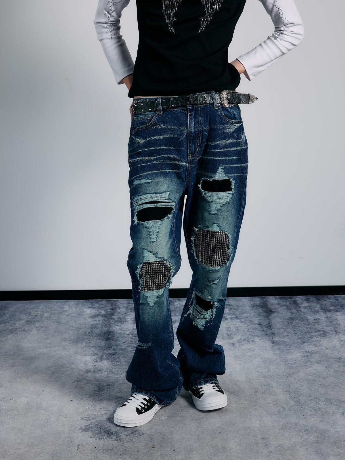 PAIKI Rhinestone Studded Embroidered Washed Women's Denim Ripped Jeans