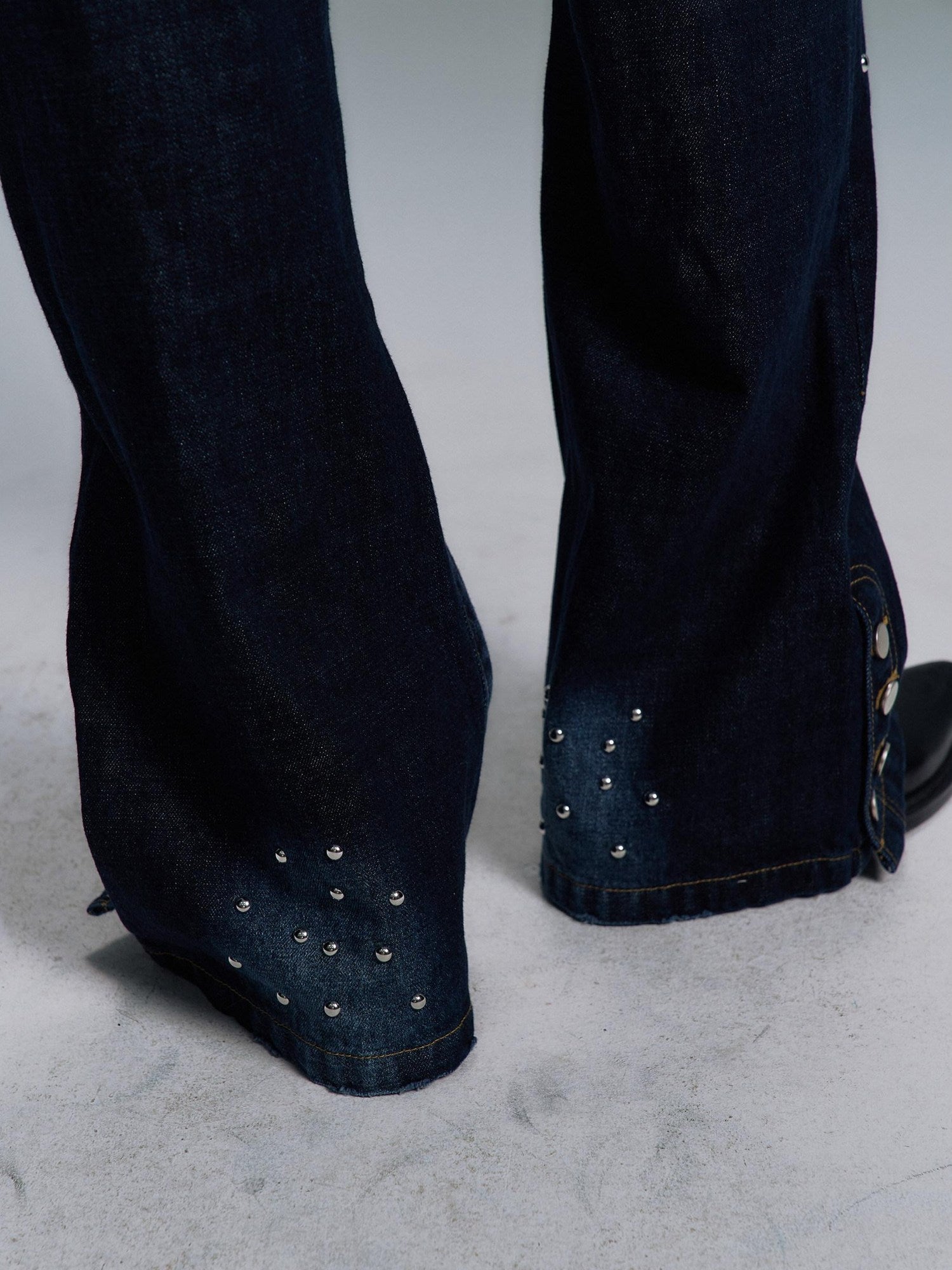 PAIKI Ripped Studded Washed Mid Rise Loose Plaid Casual Blue Denim Stretch Flare Jeans