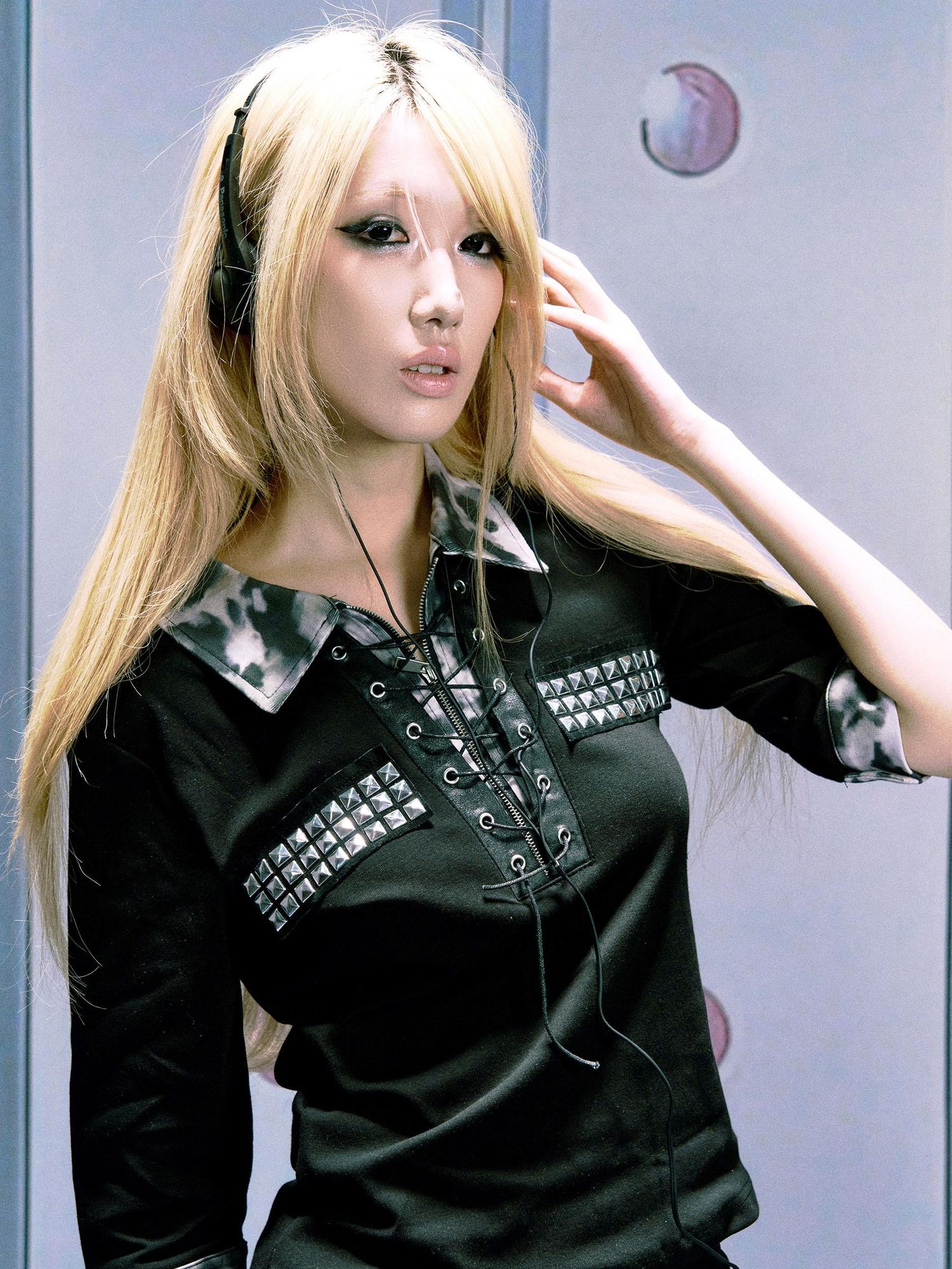 PAIKI Sequin Tie Slim Fit Leopard Print Unisex Sorona Cotton Zip Long Sleeve T-Shirts