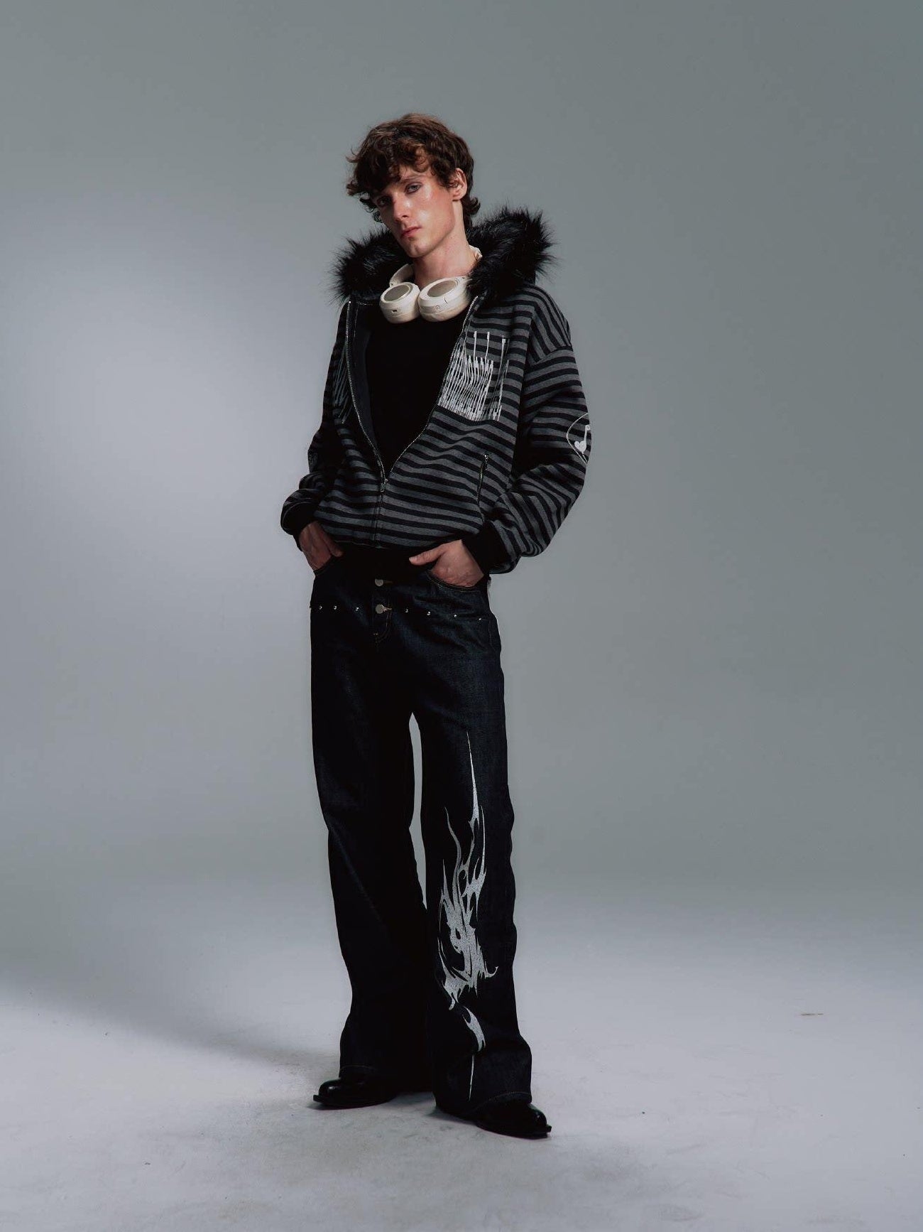 PAIKI Shape Retaining Slim Fit Zip Hooded Casual Men Letter Print Black Hoodies