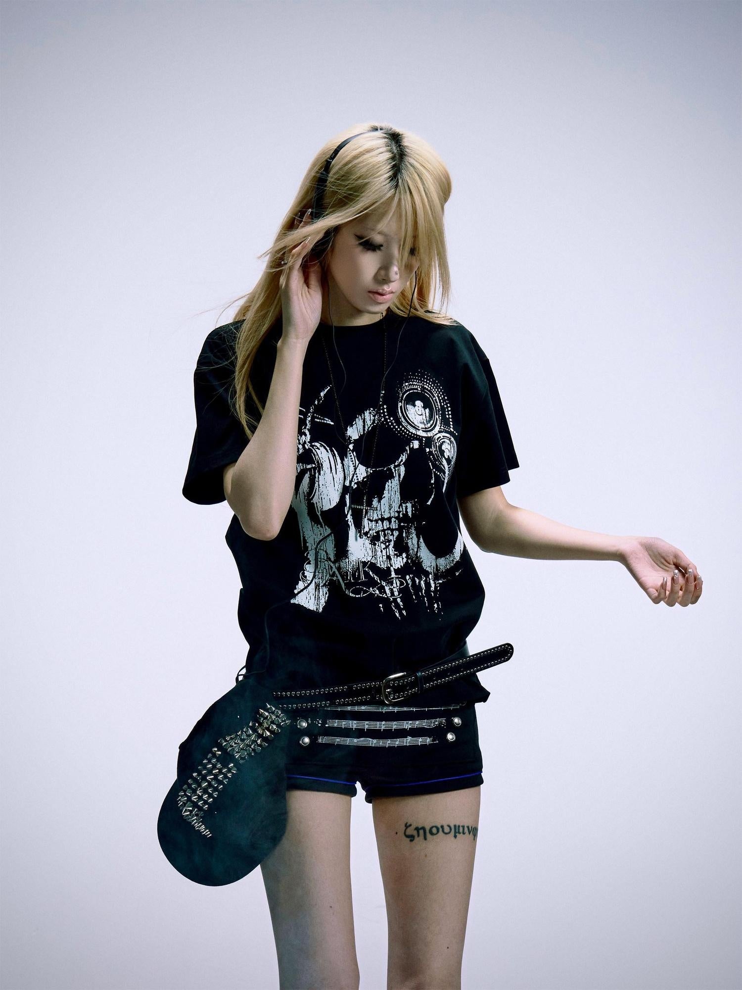PAIKI Skull Print Slim Fit Unisex Black Crew Neck Sorona Cotton Short Sleeve T-Shirts