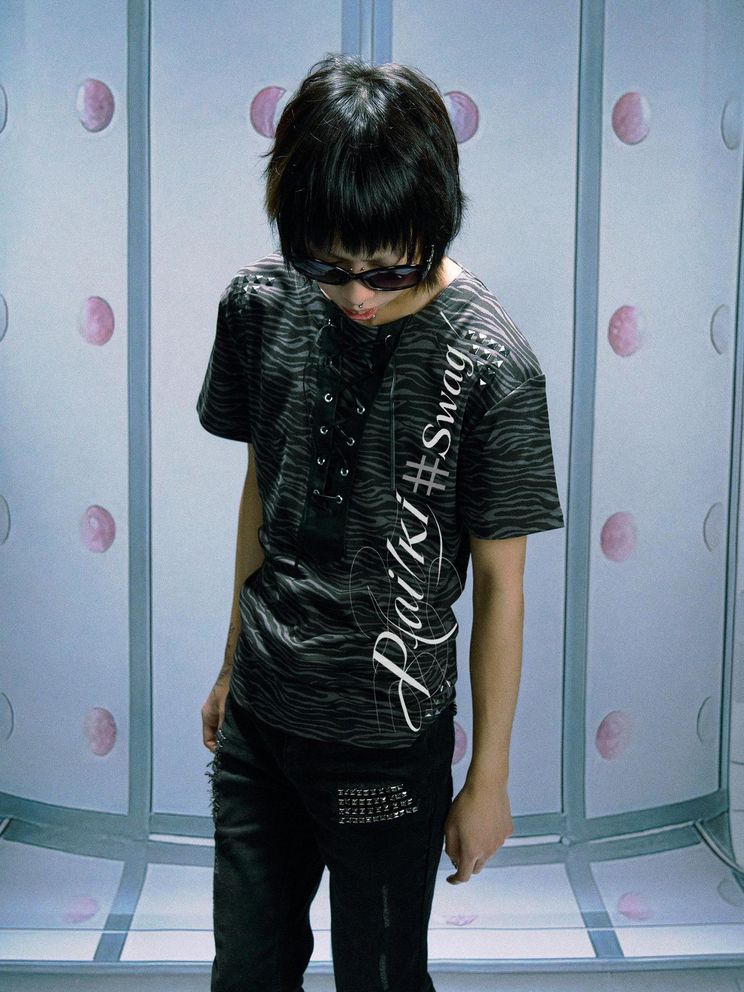 PAIKI Soft Sorona Studded Punk Crewneck Unisex Tiger Print Short Sleeve T-Shirts