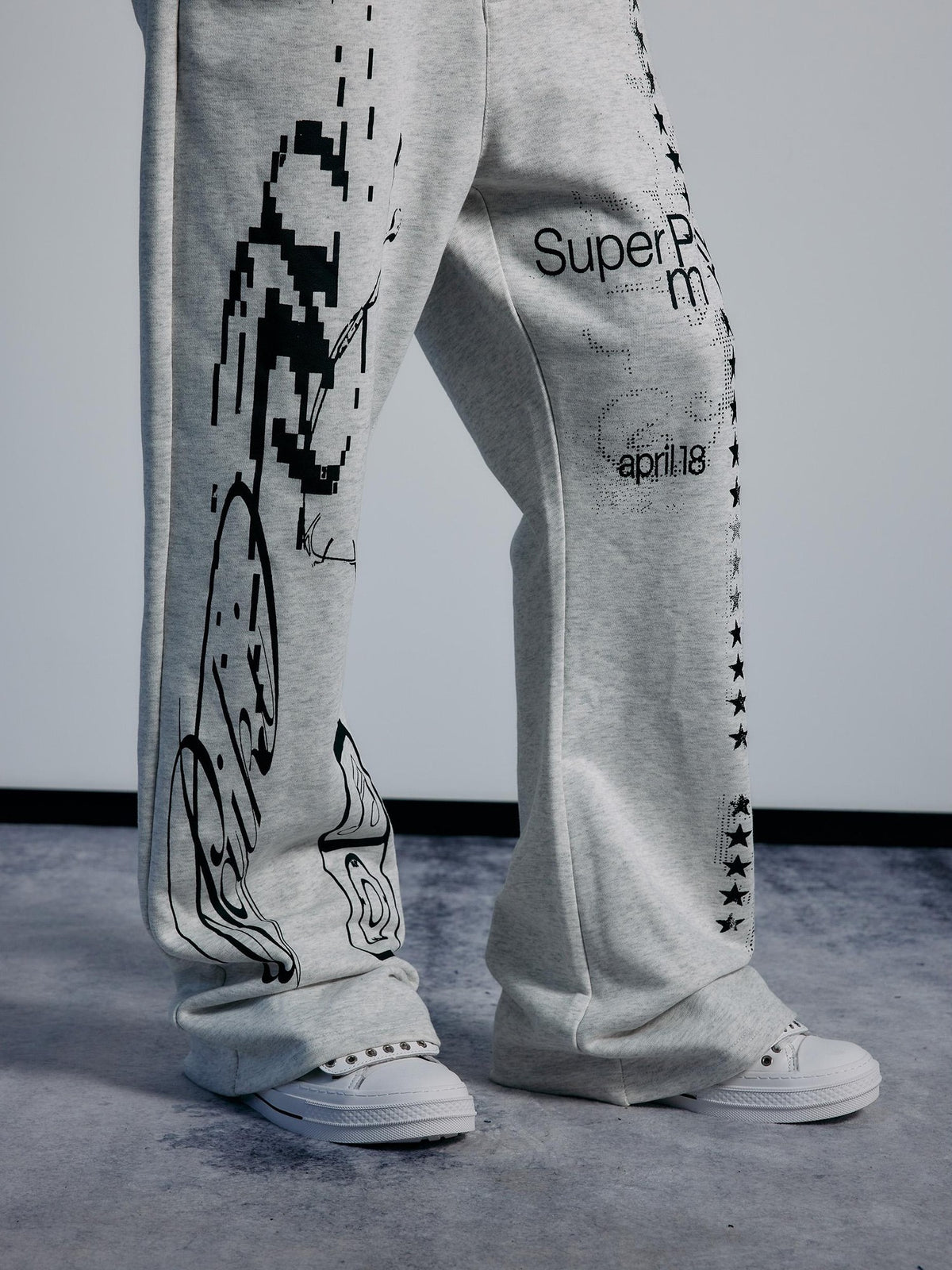 PAIKI Star Print Flared Loose Fit Cotton Women's Sweatpants
