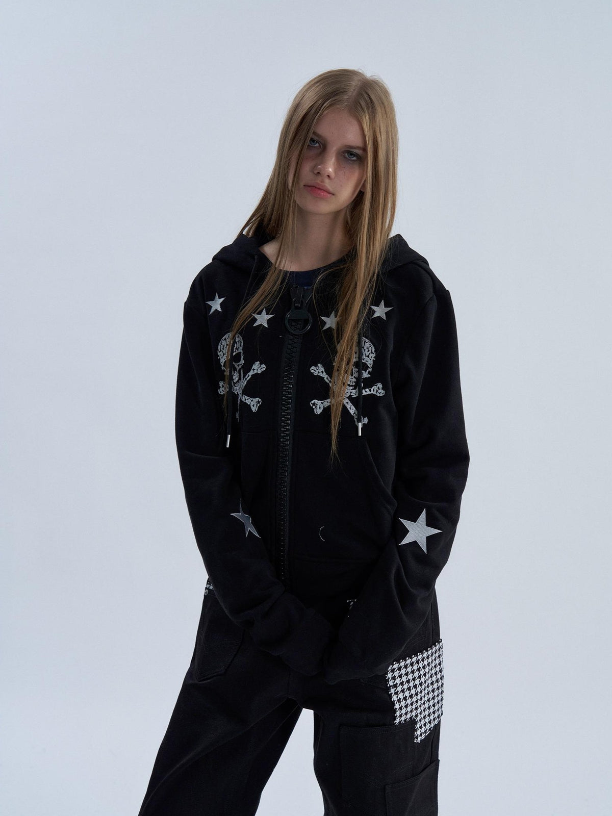 PAIKI Star Skull Embroidered Zip Design Women's Cotton Blend Zip-up Hoodies