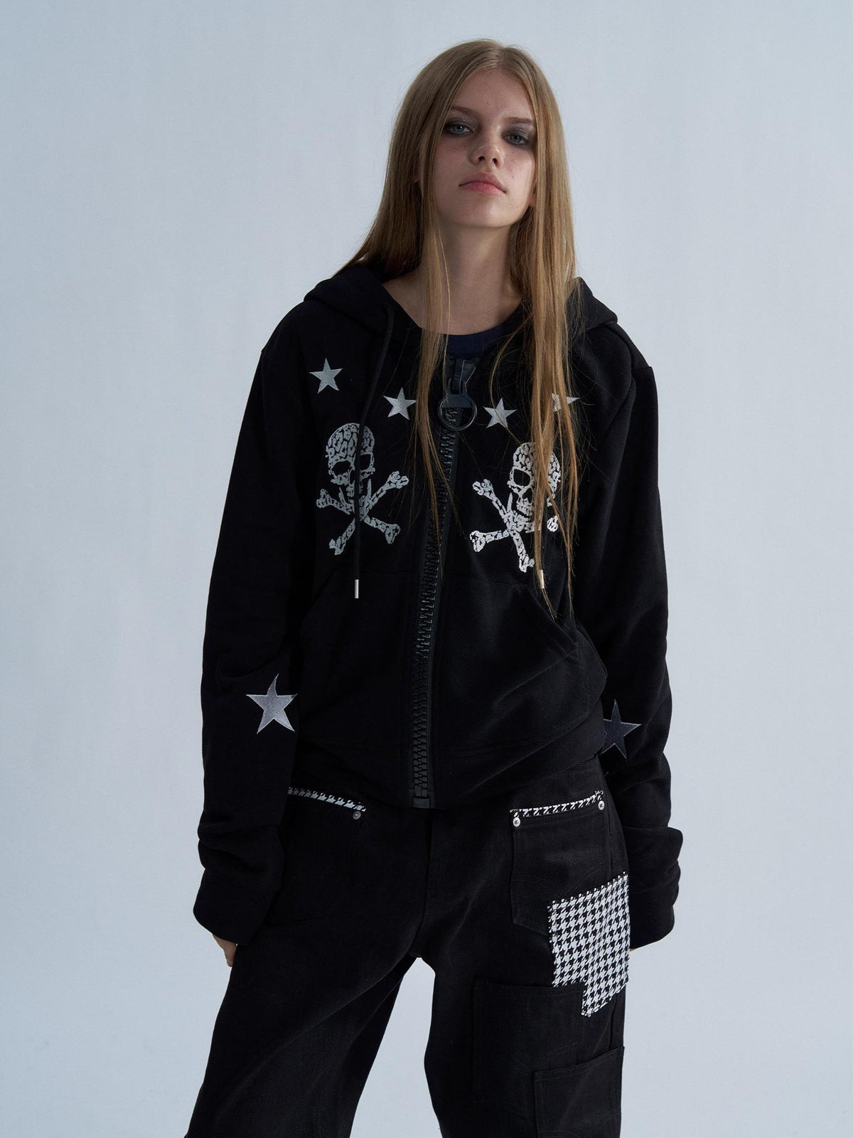 PAIKI Star Skull Embroidered Zip Design Women's Cotton Blend Zip-up Hoodies