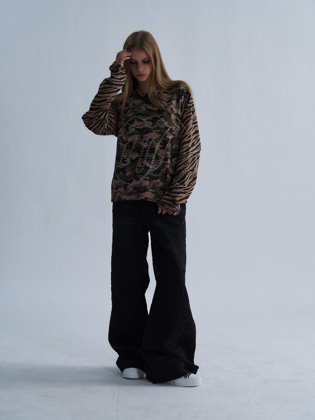 PAIKI Tiger Camo Studded Rhinestone Graphic Women's Cotton Pullover Hoodies